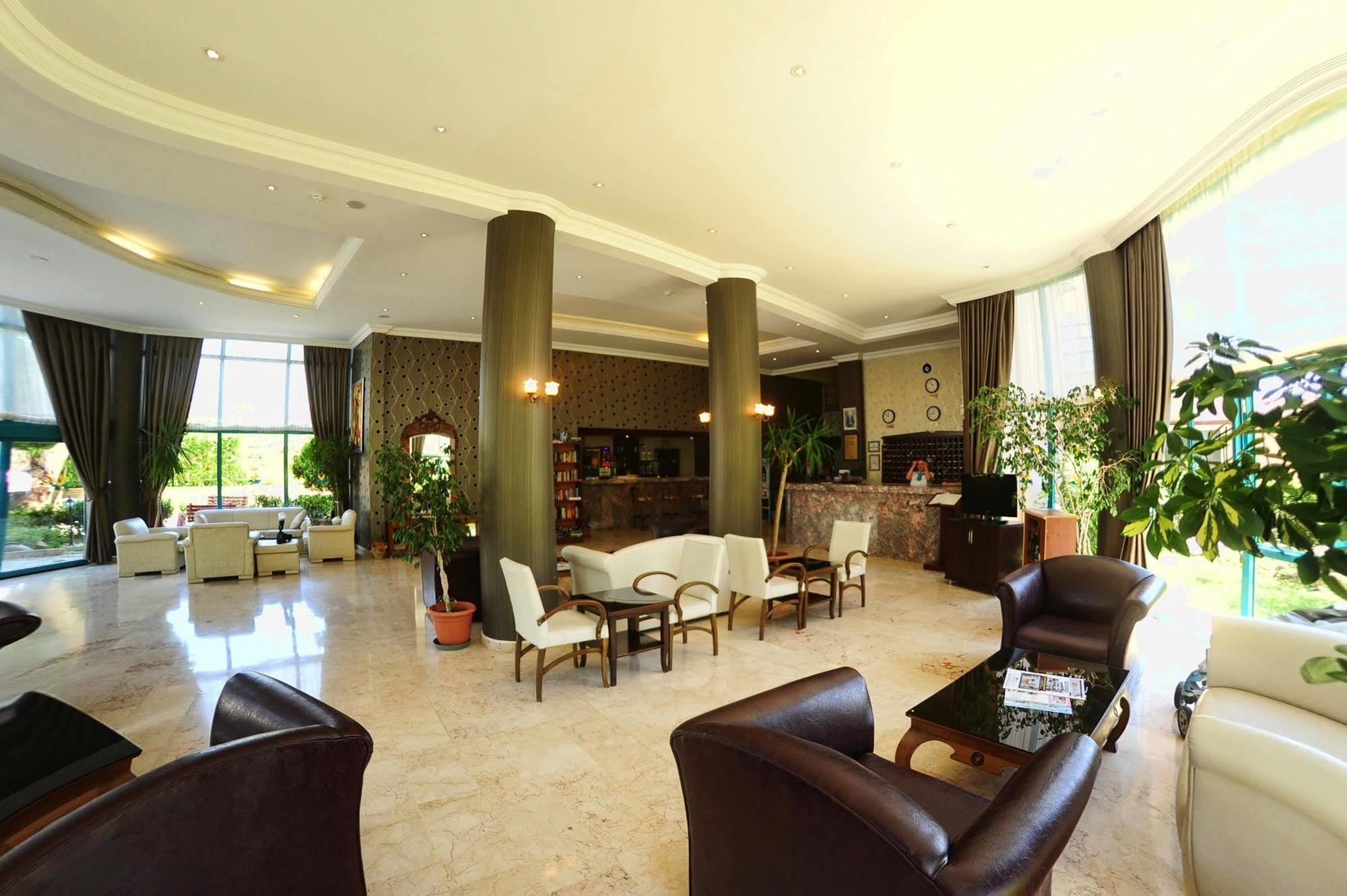 Grand Uysal Beach & Spa Hotel Alanya Exterior photo