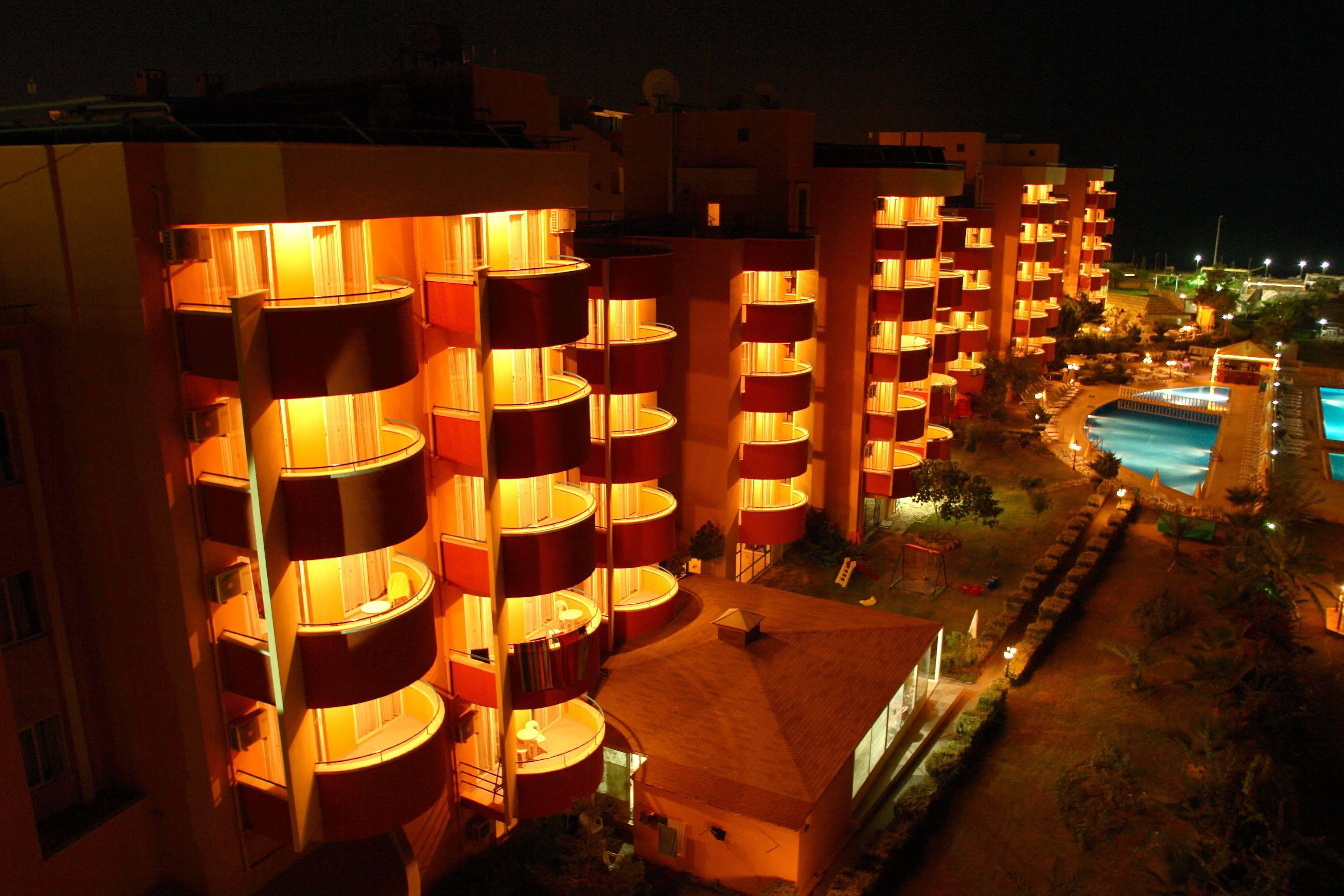 Grand Uysal Beach & Spa Hotel Alanya Exterior photo